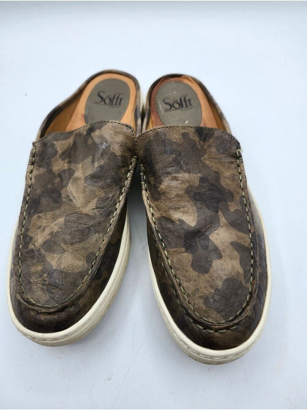 Sofft Women's Brown Camo Leather Slip-On Mules